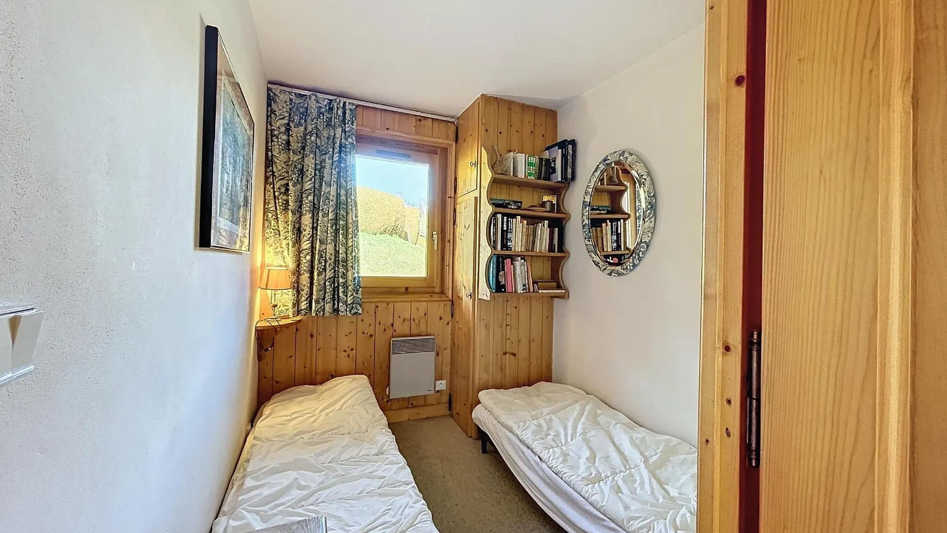 Apartment Appartement Mont Blanc : 2 Chambres, Terrasse, Parking Et Equipements Modernes - Fr-1-560-131 Demi-Quartier France